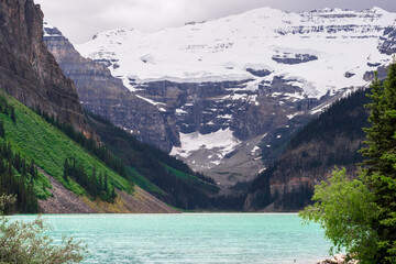 lake louise banff national park country