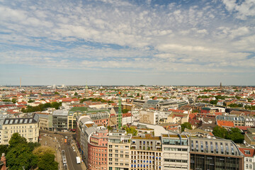Fototapeta na wymiar Stadtbild von Berlin mit Hackescher Markt und Häusern