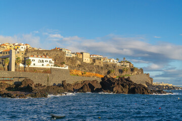 Fototapeta na wymiar The fishing village of Camara de Lobos in Madeira, Portugal