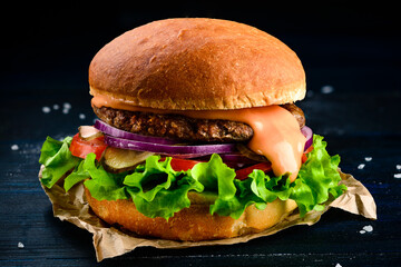 hamburger, single fresh classic burger