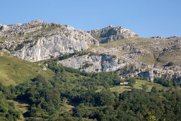 Fototapeta na wymiar Landscape View of Busampiro Peaks near Lierganes; Cantabria