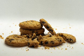 Sugar-free cookies with chocolate chunks