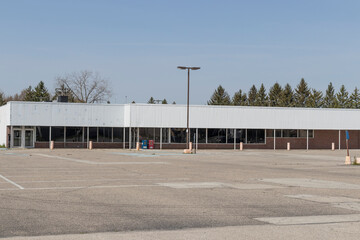 Recently shuttered retail mall location. Retail stores are under pressure from internet shopping sites.