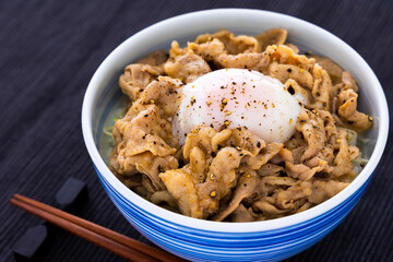豚丼