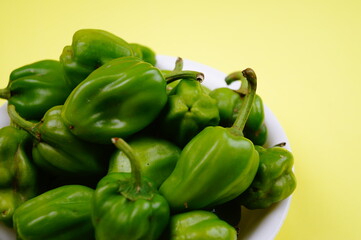capsicum , varieties , Green chili , Is capsicum a fruit ,capsicum is a fruit or vegetable .