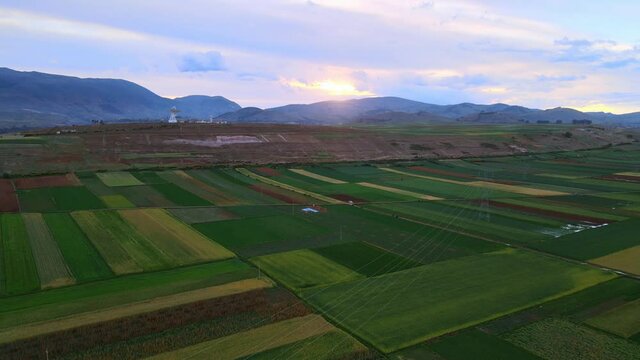 Atardecer entre las praderas