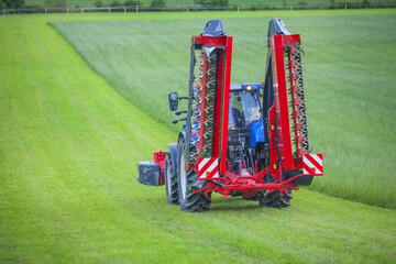 Mower sip in an agricultural field