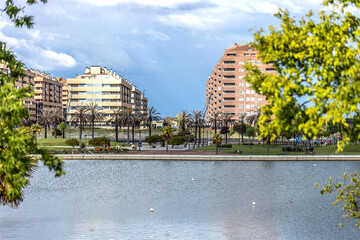 Lago del Parque Maria Audena en Seseña Toledo 