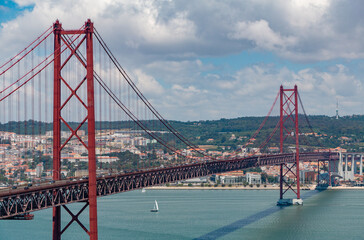 25 de Abril Bridge