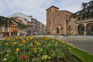 Iglesia de San Nicol&aacute;s de Bari or Iglesia de San Francisco, in the town of Avil&eacute;s, Asturias, a former Franciscan convent.