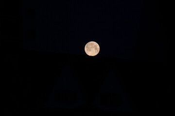 photo of a beautiful super full moon