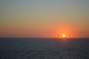 Atardecer en el mar