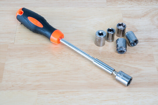 Hand screwdriver block wrench