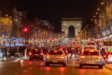 Paris, France - Dec 2015: Busy street at Champs Élysées, Paris. - obrazy, fototapety, plakaty