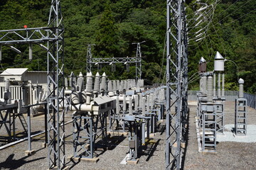 山間部の屋外変電設備