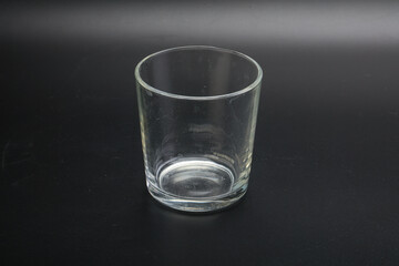 Empty glass for vine or water