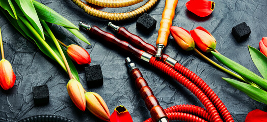 Smoking hookah with floral aroma,extra wide