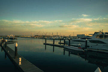 Fototapeta premium 横浜、港の夕焼け