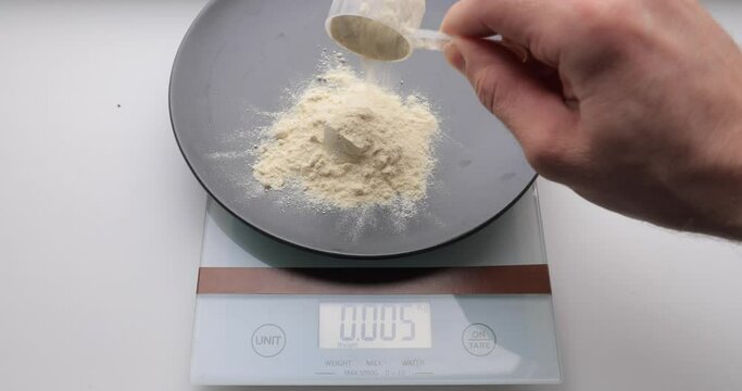 Weighing 30 grams protein on the kitchen scale