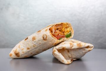 doners in pita bread with chicken filling and vegetables