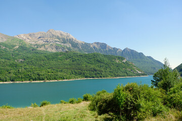Fototapeta na wymiar Riverbed of Gallego river. Sallent de Gallego, Aragon region, Huesca province, Spain