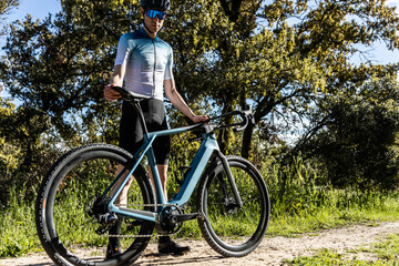 gravel e-bike