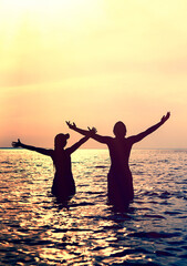 Fototapeta premium Happy Couple in the Water