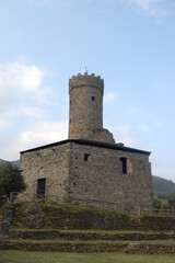 Fototapeta na wymiar castello medioevale