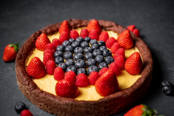 baked vegan cheesecake with berries