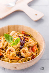 Spaghetti Spicy Dried Chilly with Shrimp