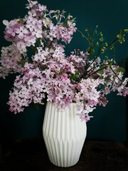 Flieder in einer Vase