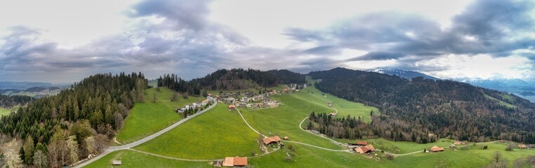 Heiligenschwendi im April 2021, Schweiz