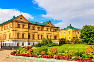 Obraz premium Holy Trinity-Saint Seraphim-Diveyevo convent in Diveyevo, Russia