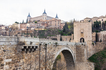 Fototapeta premium Panorama view of Toledo in Spain, with some landmarks like the Alcazar or the Cathedral to be recognized.