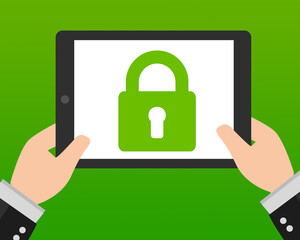 sécurité informatique : cadenas fermé vert sur une tablette