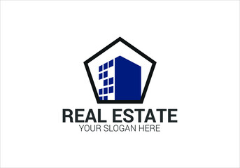 Fototapeta premium Luxury Creative Real Estate Logo Design Templet. Vector and Illustration. Sign and Symbol.