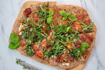 pizza with arugula