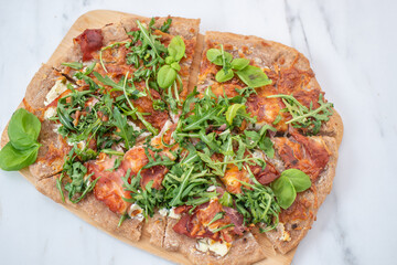 pizza with arugula