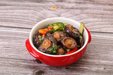 Marinated shiitake mushrooms with herbs