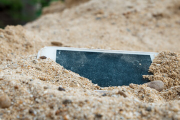 remains of mobile phones that are garbage containing toxic substances that are harmful to the...