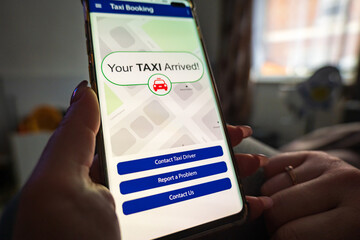Your taxi arrived message smartphone screen app