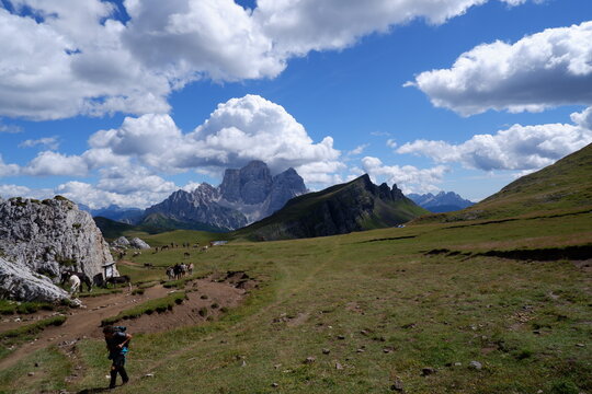 mondeval, dolomites