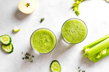 Green vegetable juice or smoothie