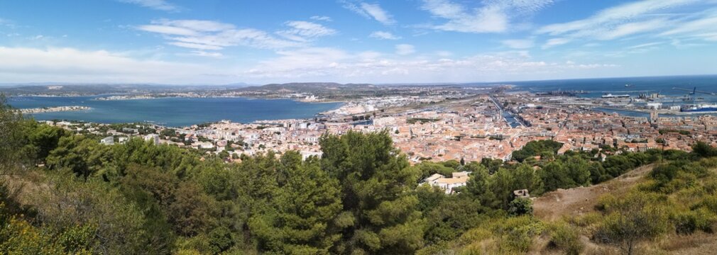 Panoramique de la ville de Sète dans le Sud de la France