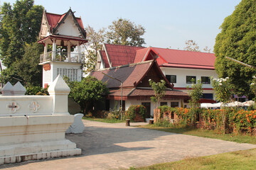 Fototapeta na wymiar buddhist temple (wat phra kaew don tao) in lampang (thailand) 