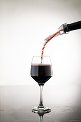 pour wine through the aerator to oxygenate the wine, stream the wine with bubbles