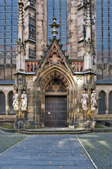 Eingangsportal Thomaskirche in Leipzig