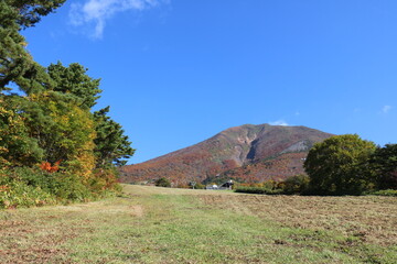 秋の福島県の磐梯山の登山
