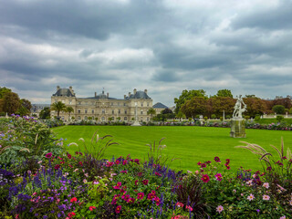 Fototapeta na wymiar Luxembourg Gardens Paris