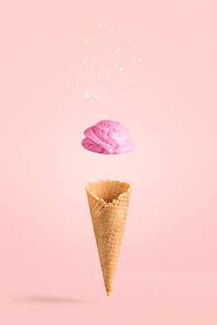 cono gelato alla fragola sfondo mockup